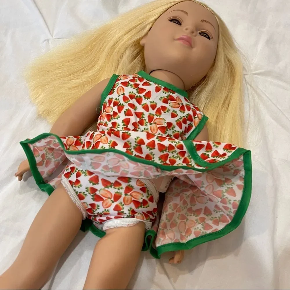 Madame Alexander Doll Company 18 in Blonde Hair Blue Eyes custom Made Dress 2009